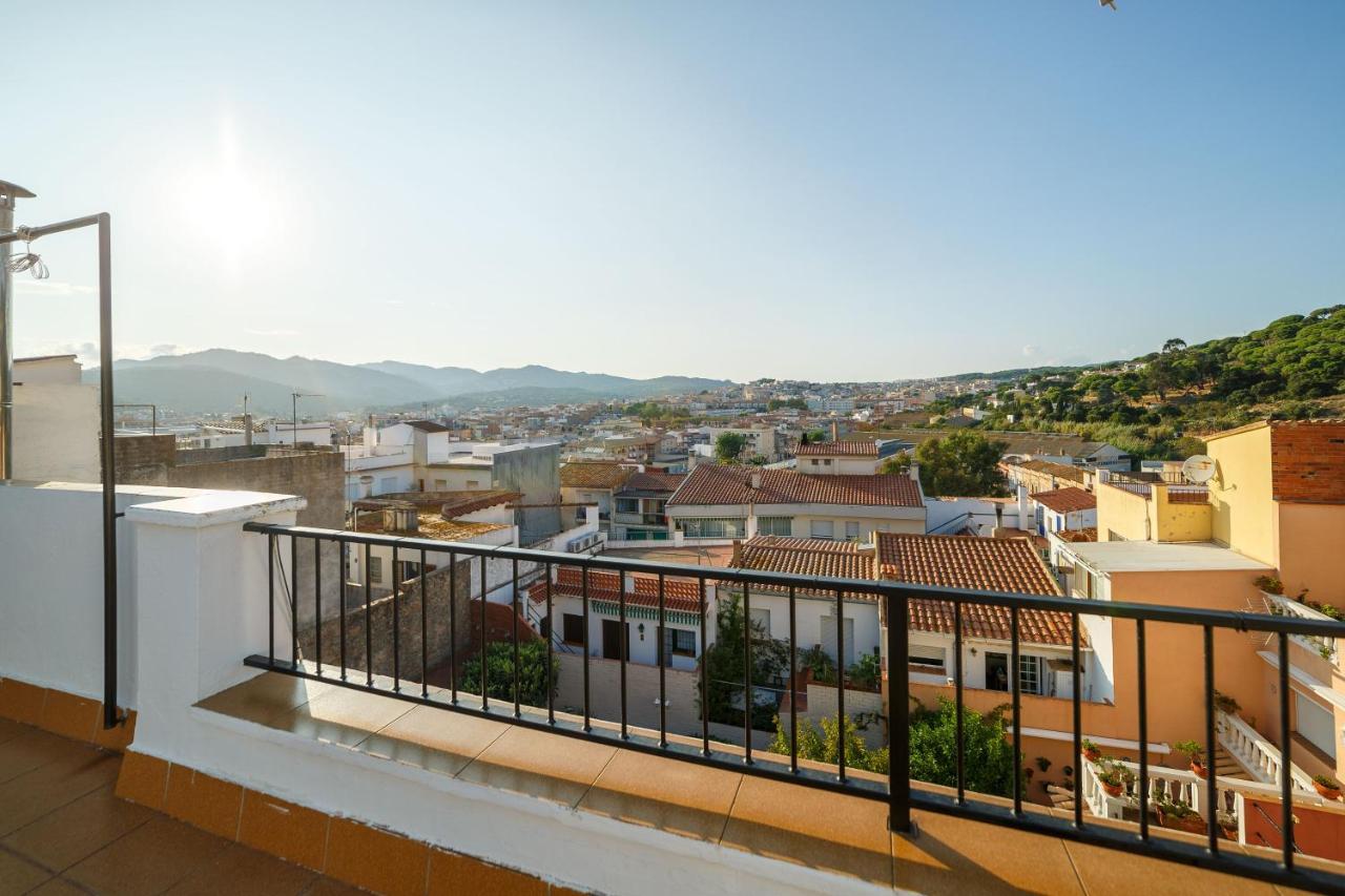 Apartamentos Costa Brava Las Vistas サン・フェリウ・ダ・ギショルス エクステリア 写真
