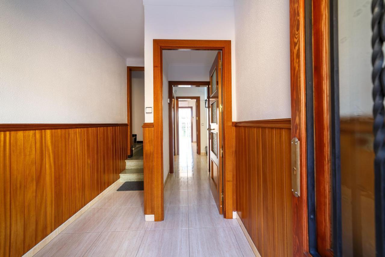 Apartamentos Costa Brava Las Vistas サン・フェリウ・ダ・ギショルス エクステリア 写真