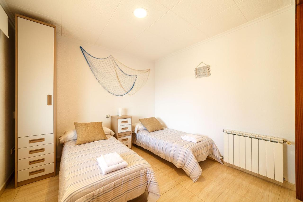 Apartamentos Costa Brava Las Vistas サン・フェリウ・ダ・ギショルス エクステリア 写真