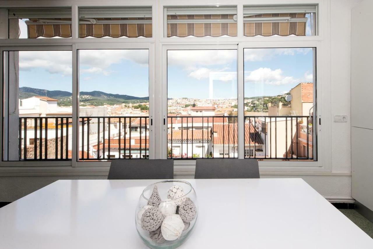 Apartamentos Costa Brava Las Vistas サン・フェリウ・ダ・ギショルス エクステリア 写真