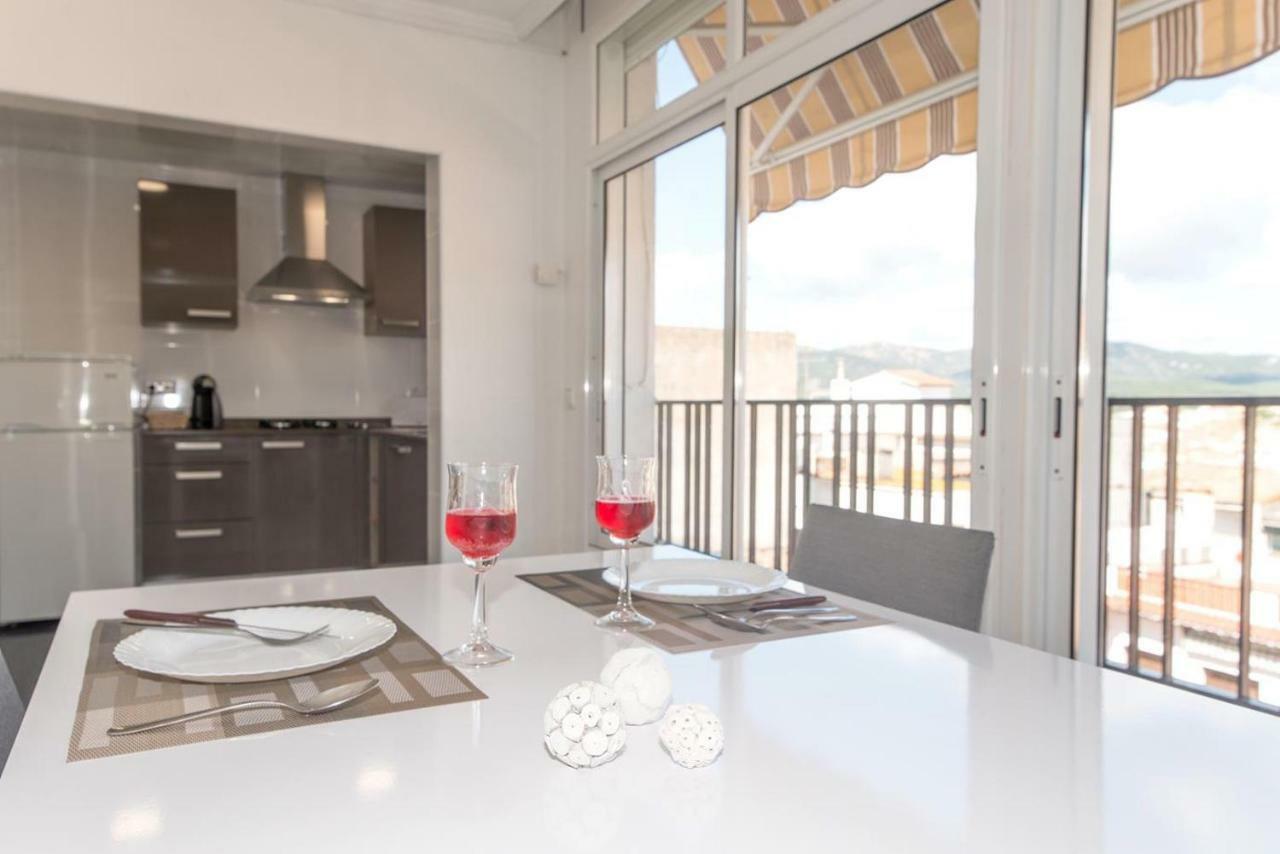 Apartamentos Costa Brava Las Vistas サン・フェリウ・ダ・ギショルス エクステリア 写真